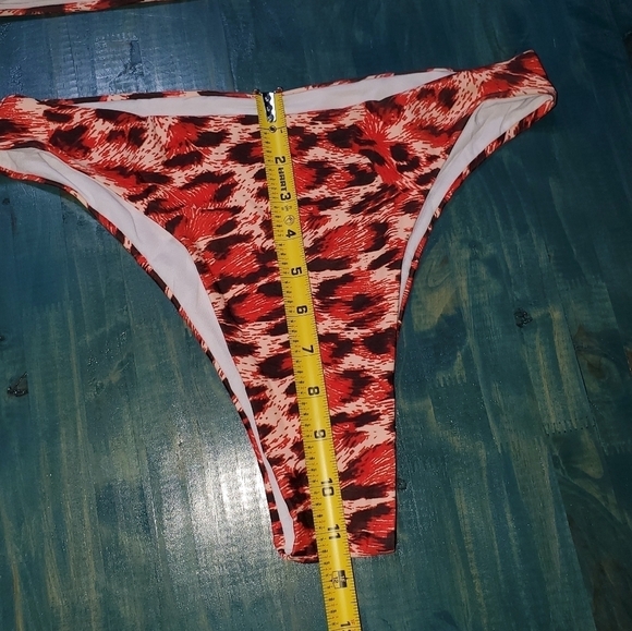 VIBRANT RED/ORANGE & BLACK SHORT SLEEVE BIKINI NEW LARGE - Picture 5 of 9